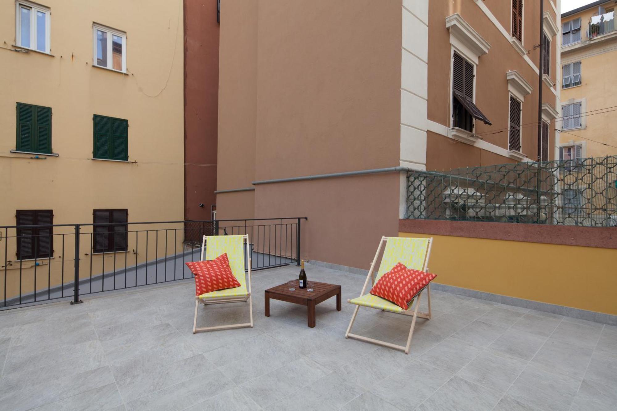 Cv5 - La Spezia City Center - Wide Modern Apartment Walking Distance To The Station To Cinque Terre - Big Terrace On The Roofs 外观 照片