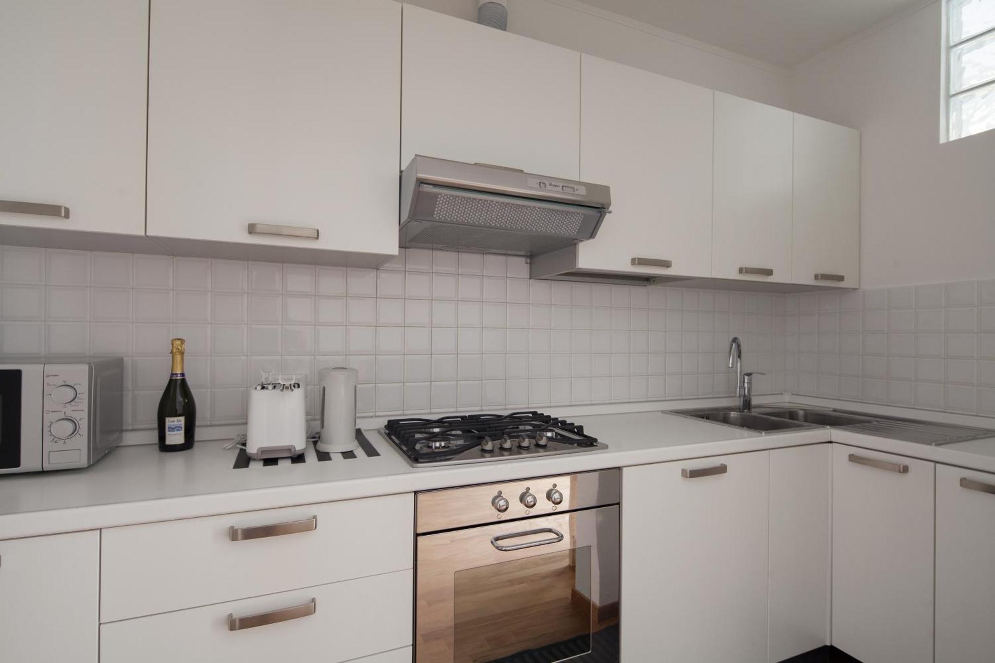 Cv5 - La Spezia City Center - Wide Modern Apartment Walking Distance To The Station To Cinque Terre - Big Terrace On The Roofs 外观 照片