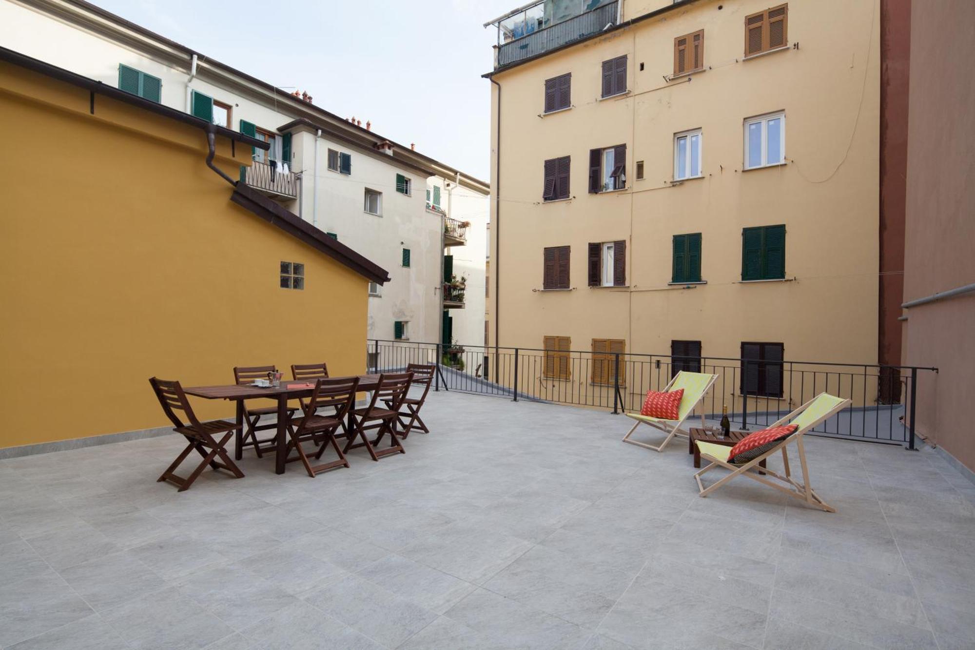 Cv5 - La Spezia City Center - Wide Modern Apartment Walking Distance To The Station To Cinque Terre - Big Terrace On The Roofs 外观 照片